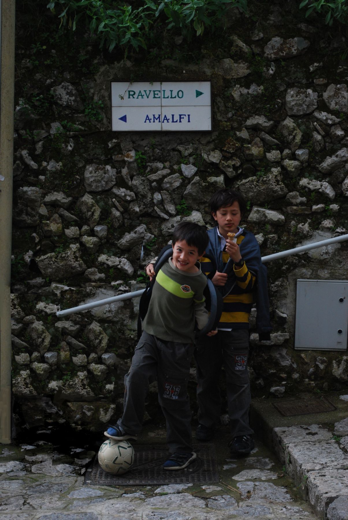 Boys on stairs between Ravello and Amalfi