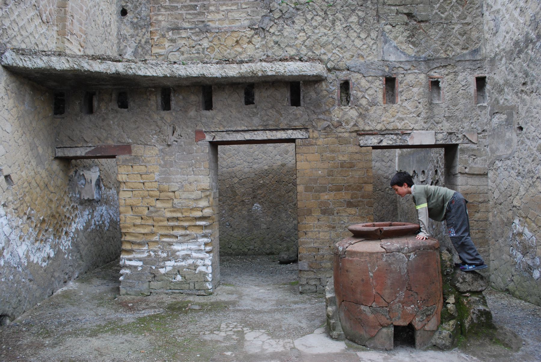 Pompeii or Herculaneum 2