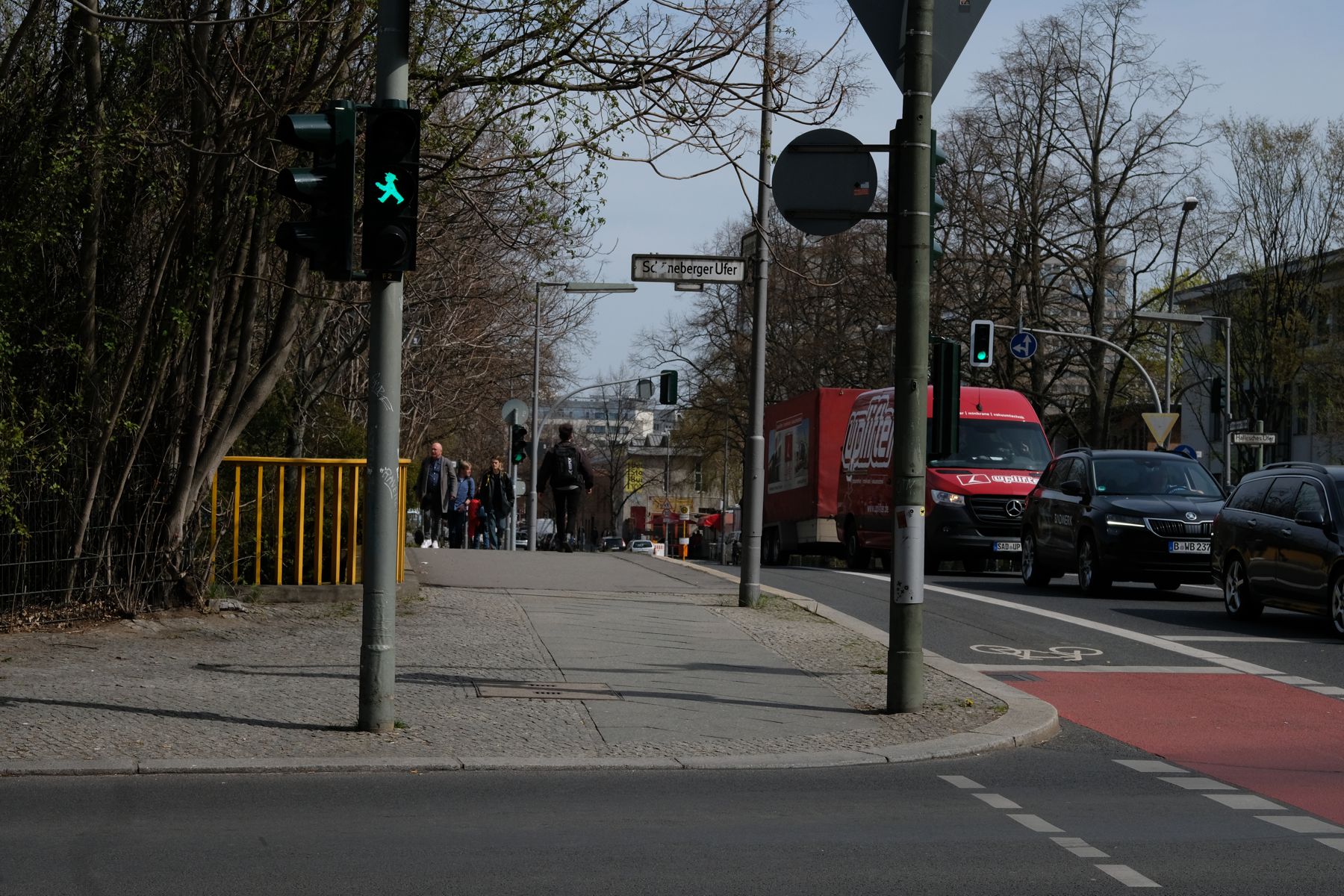 Pedestrial crossing light.