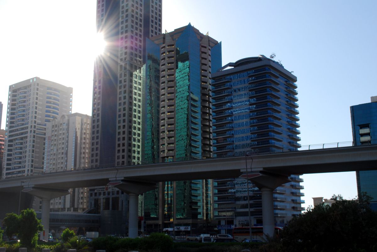 Dubai: buildings in the sun
