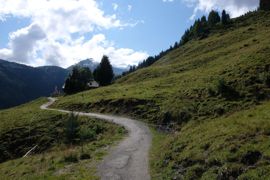 falling_in_love_in_austrian_alps_12_thumb.jpg