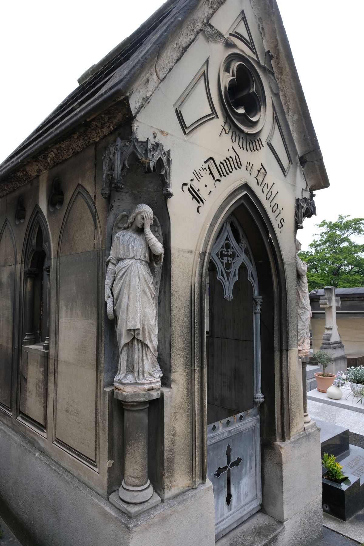 Père Lachaise Cemetery, Paris.